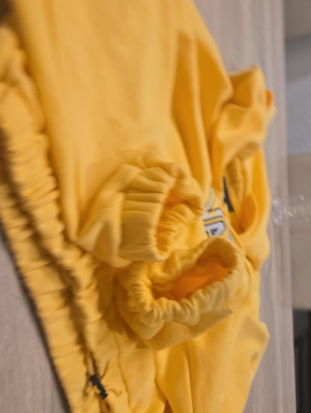 Woman Sweater Subcategory Classification - Picture 7 of 8